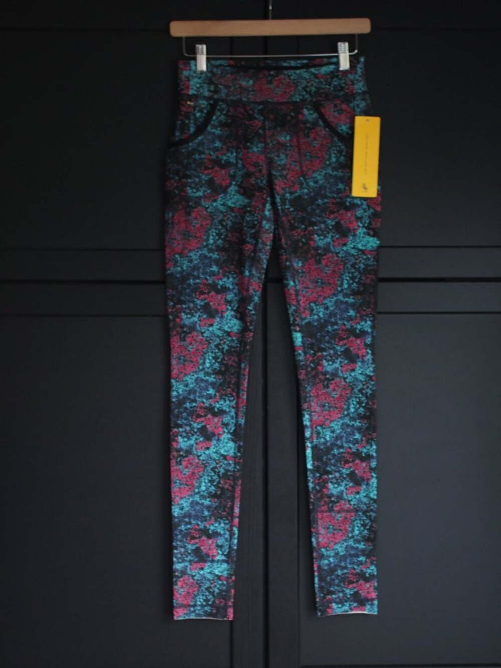 Lolë | NWT Salutation Leggings